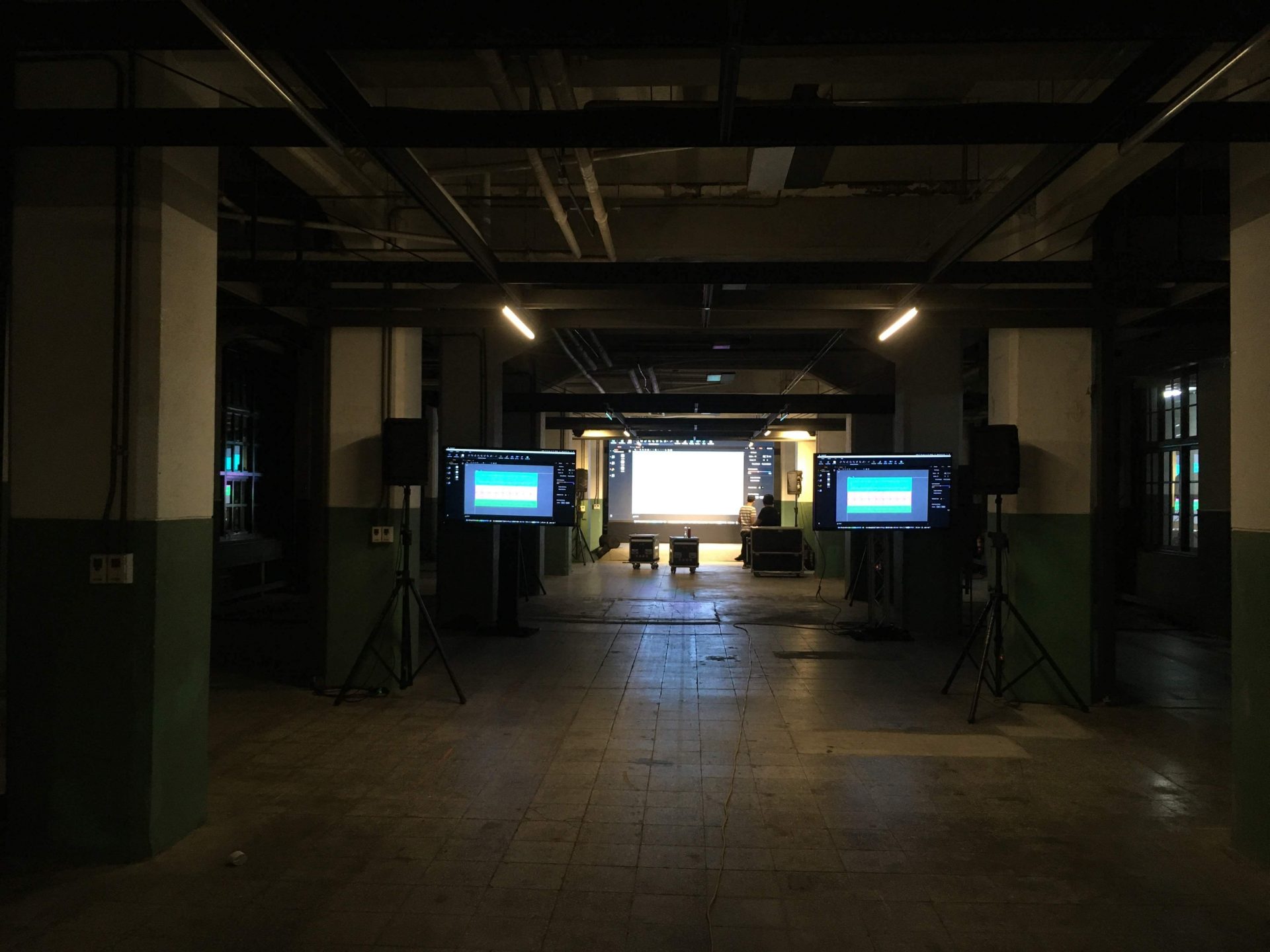 寶宥是一群企劃、設計、影像、硬體技術人員的集合，統籌整合您活動上一切的需求，是您活動上最可靠的選擇