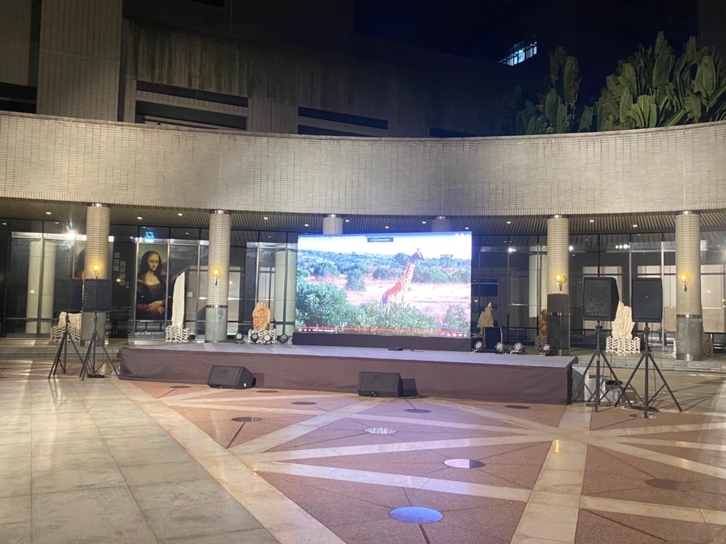 寶宥是一群企劃、設計、影像、硬體技術人員的集合，統籌整合您活動上一切的需求，是您活動上最可靠的選擇