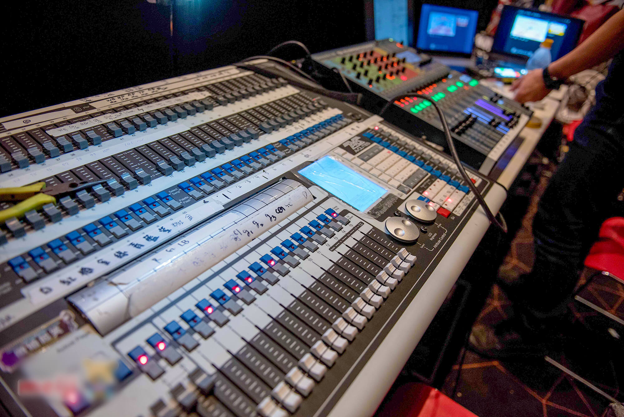 寶宥是一群企劃、設計、影像、硬體技術人員的集合，統籌整合您活動上一切的需求，是您活動上最可靠的選擇