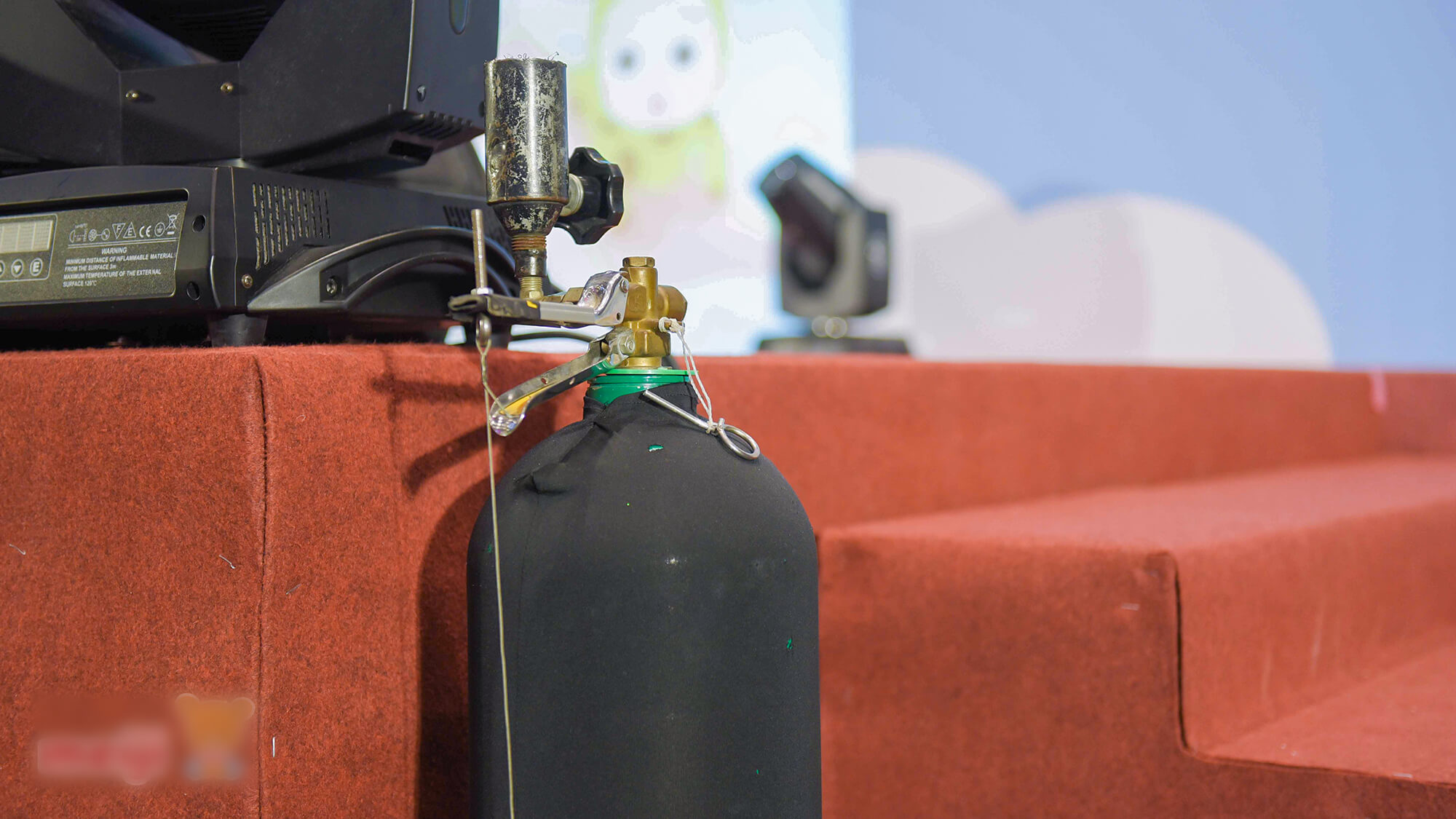 寶宥是一群企劃、設計、影像、硬體技術人員的集合，統籌整合您活動上一切的需求，是您活動上最可靠的選擇