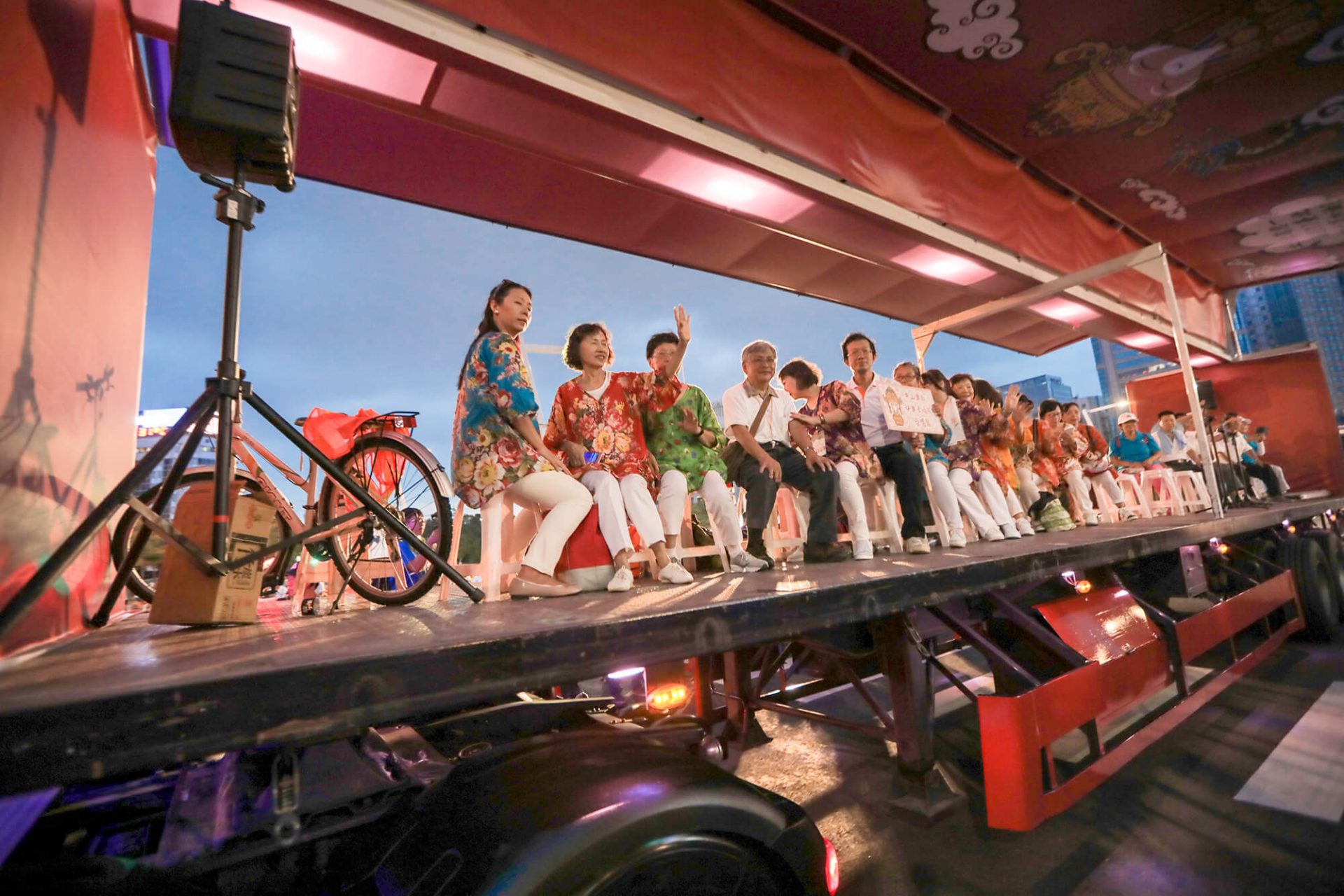 寶宥是一群企劃、設計、影像、硬體技術人員的集合，統籌整合您活動上一切的需求，是您活動上最可靠的選擇