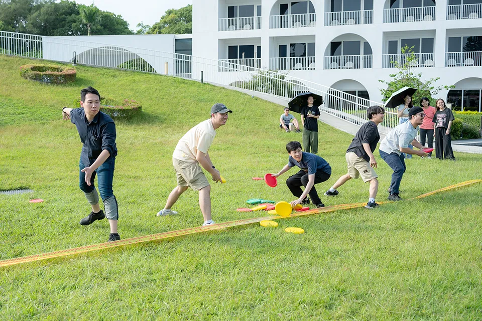 寶宥是一群企劃、設計、影像、硬體技術人員的集合，統籌整合您活動上一切的需求，是您活動上最可靠的選擇