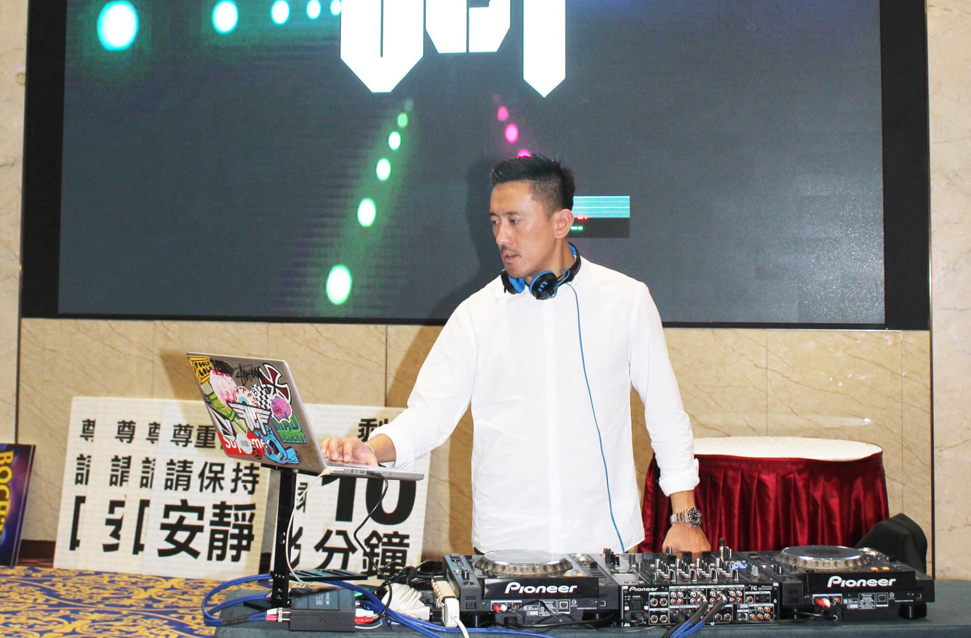 寶宥是一群企劃、設計、影像、硬體技術人員的集合，統籌整合您活動上一切的需求，是您活動上最可靠的選擇